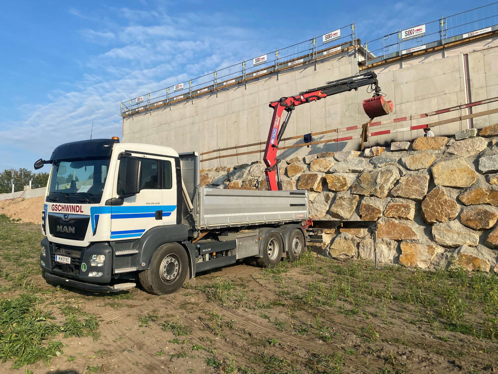 Fahrzeug von der Gschwindl Karl Transport GesmbH