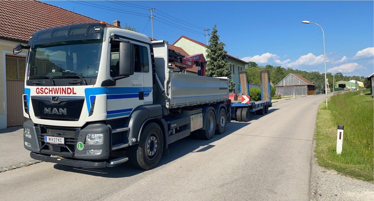 Anhänger von der Gschwindl Karl Transport GesmbH